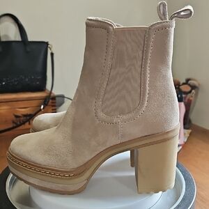 Steve Madden Taupe Suede Platform Chelsea Booties